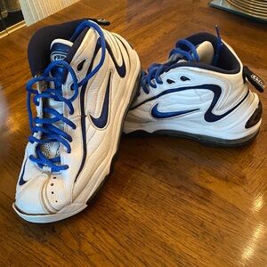 Nike Air total max uptempo White and Navy Sneakers
